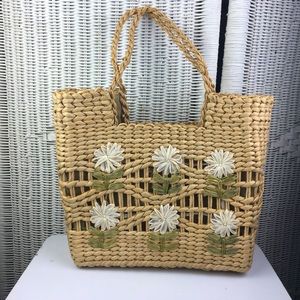 Straw Tote Bag With White Flowers